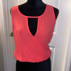 Guess Sleeveless Blouse